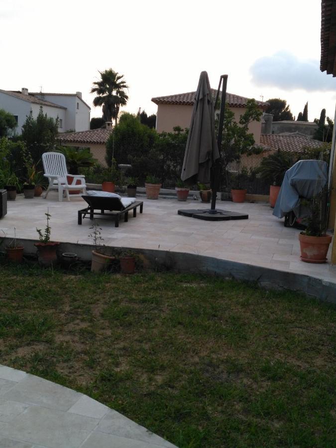 Chambres De La Terre Blanche Sanary-sur-Mer Exterior foto