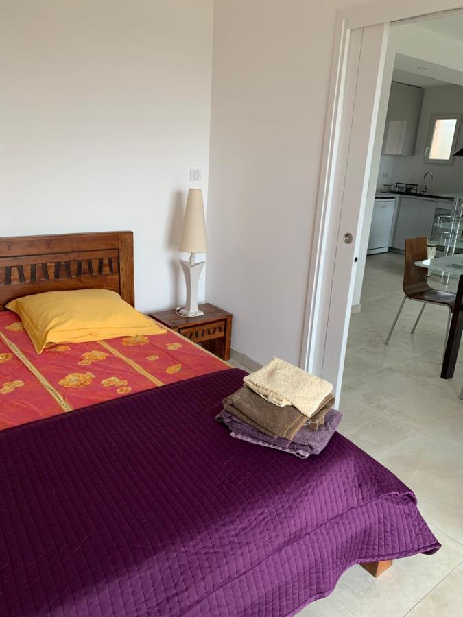 Chambres De La Terre Blanche Sanary-sur-Mer Exterior foto